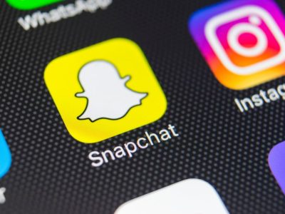 Snapchat AI Chatbot is Now Available for All Users