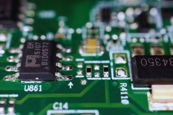 us holds off on new ai chip export rules in surprise move in tech export wars