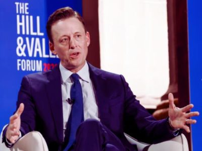 washington is getting ready to slow ai down and this has nothing to do with politics